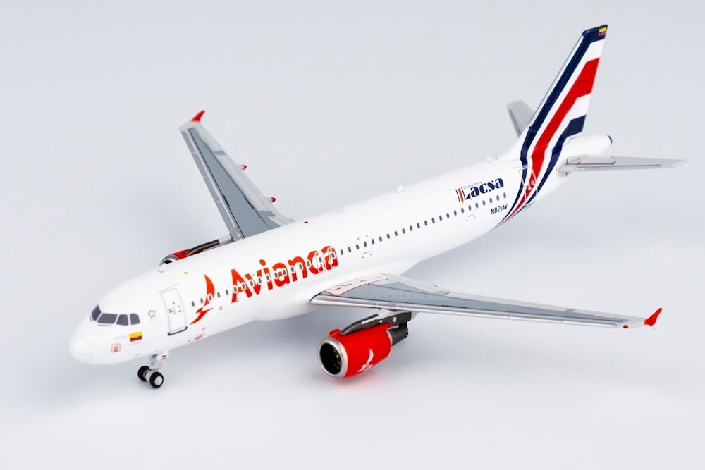 El Aviador Models EAV821 Airbus A320-214 Avianca LACSA Retro N821