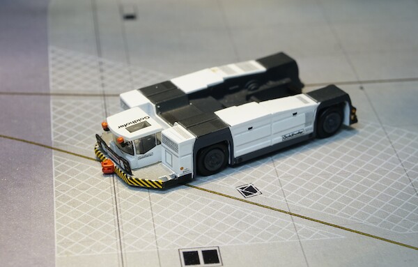 Airport Accessories AST-1 Push Back Truck FWDP-PB-2025
