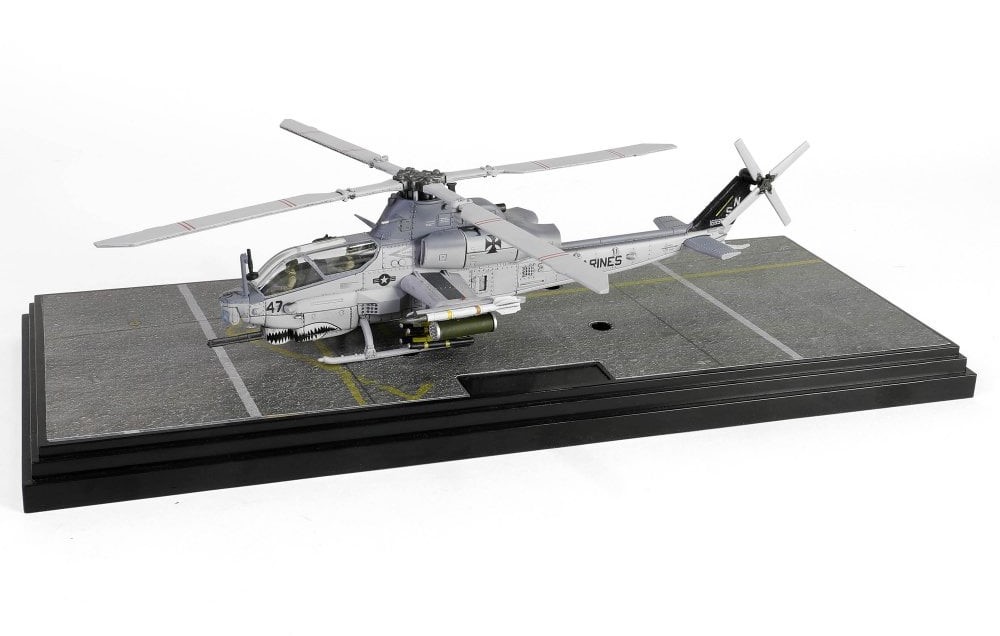 Forces of Valor 821007A Bell AH-1Z Viper US Marine Corps, USMC HM