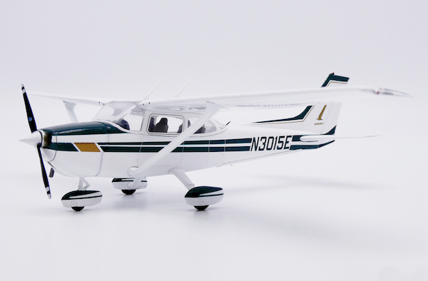 Cessna 172 Skyhawk II Private N3015E XX172001