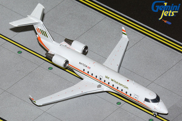 Canadair CRJ200LR Air Wisconsin N471ZW G2AWI1244