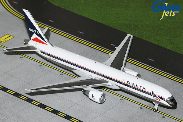 Boeing 757-200 Delta Air Lines N607DL  G2DAL1263