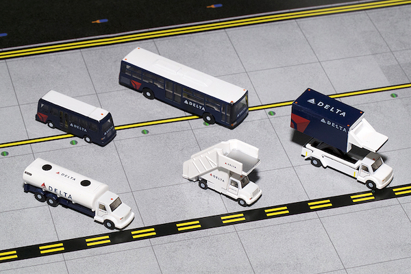 Airport Accessories Delta Airlines Airport Support Equipment & trucks G2DAL720