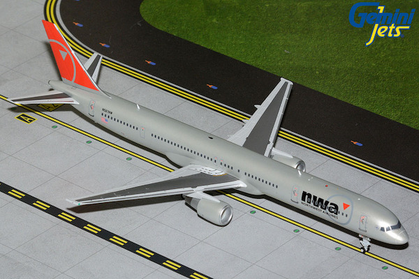 Boeing 757-300 Northwest Airlines N587NW  G2NWA1422
