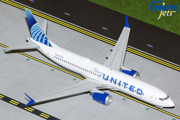 Boeing 737 MAX 8 United Airlines N27261 "Being United"/"United Together" G2UAL1086