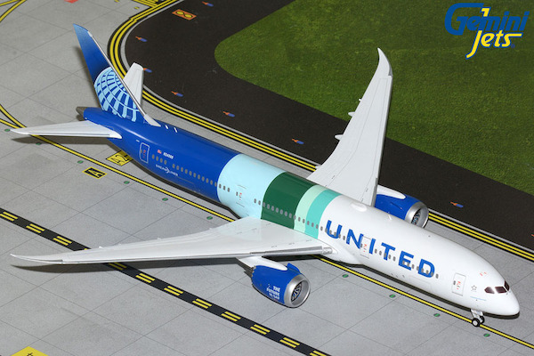 Boeing 787-9 Dreamliner United Airlines "The Future is SAF" N24988  G2UAL1395