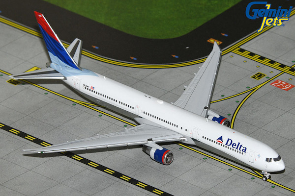 Boeing 767-400ER Delta Motion Livery N829MH GJDAL2158