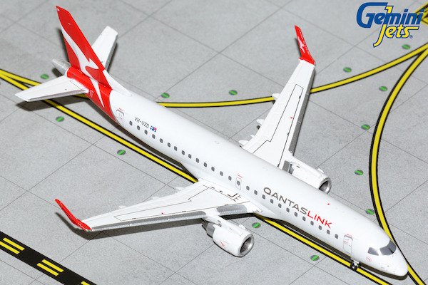 Embraer ERJ190AR QantasLink VH-UZD  GJQFA2082