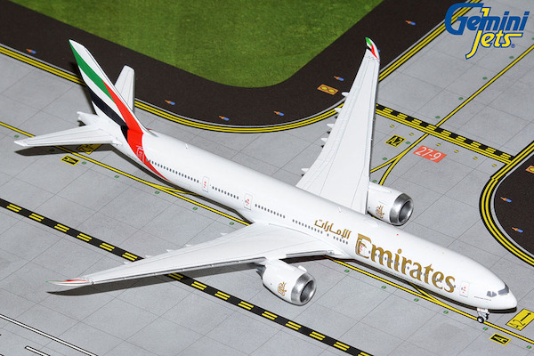 Boeing 777-9X Emirates A6-EZA  GJUAE2160