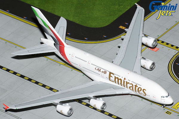 Airbus A380 Emirates A6-EOG NEW COLORS GJUAE2218
