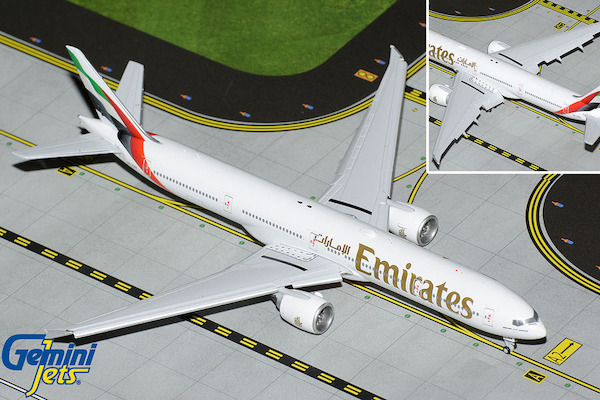 Boeing 777-300ER Emirates A6-ENV NEW COLORS flaps down GJUAE2219F