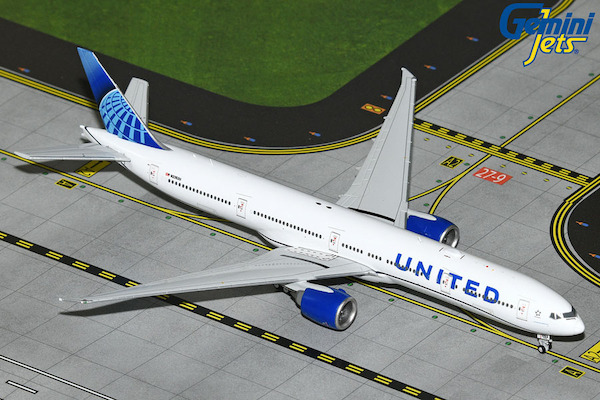 Boeing 777-300ER United Airlines N2352U  GJUAL2214