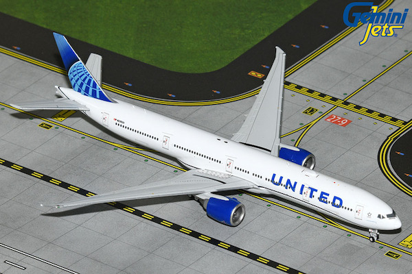 Boeing 777-300ER United Airlines N2352U GJUAL2214