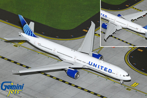 Boeing 777-300ER United Airlines N2352U flaps down  GJUAL2214F