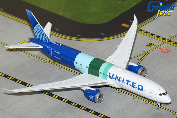 Boeing B787-9 Dreamliner United Airlines "The Future is SAF" N24988 GJUAL2333