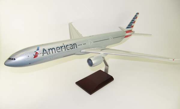 Boeing 777-300ER American Airlines N736AT 490092