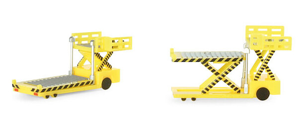 Airport Accessories Container loader 2 pieces Yellow color 520621
