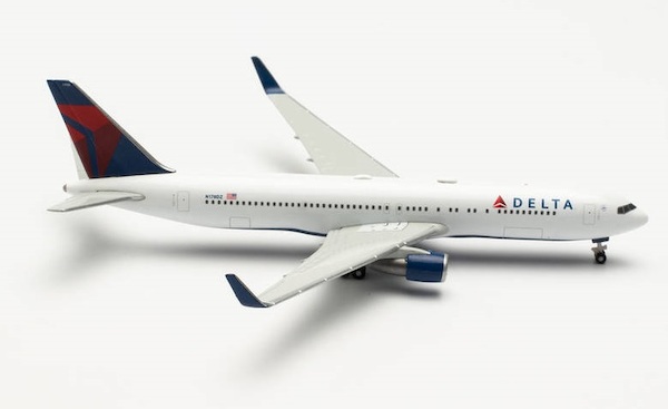 Boeing 767-300 Delta Air Lines N178DZ 535335