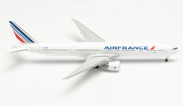 Boeing 777-300ER Air France "Papeete" F-GSQF 535618