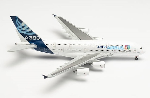 Airbus A380 Airbus Industries "50 years pioneering progress" F-WWOW Herpa Wings Club Edition 535663