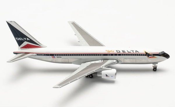 Boeing 767-200 Delta Air Lines Spirit of Delta N102DA 536431