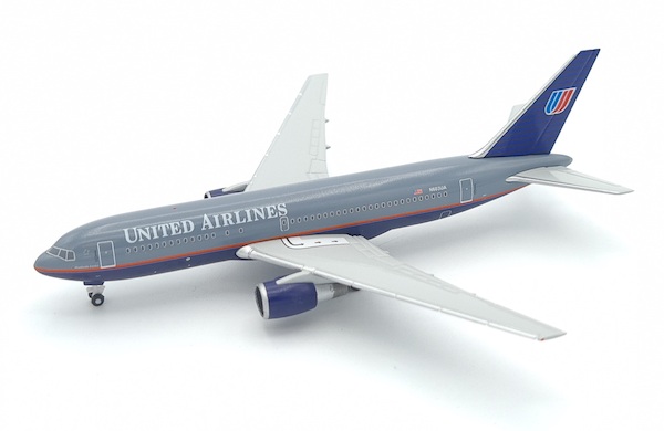 Boeing 767-200 United Airlines Battleship 536738