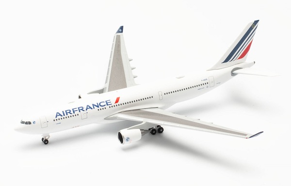 Airbus A330-200 Air France "Colmar" 536950