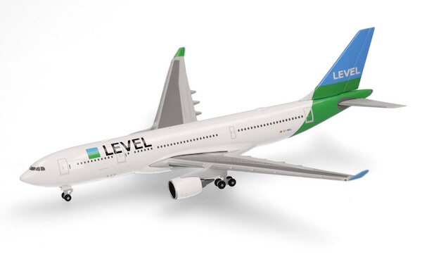 Airbus A330-200 Level EC-MOU 537254