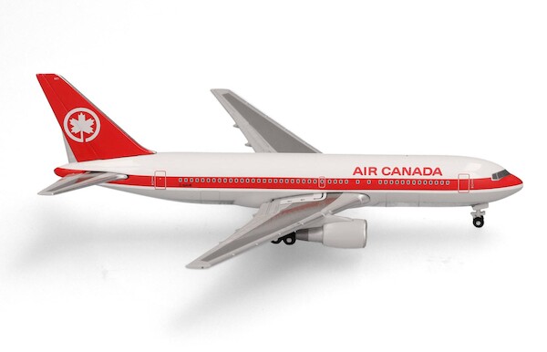 Boeing 767-200 Air Canada C-GAUB  537377