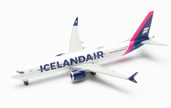 Boeing 737 MAX 9 Icelandair magenta tail stripe TF-ICD Baula  537476