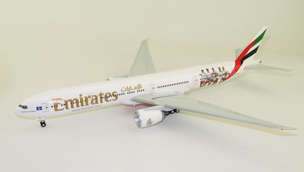 Boeing 777-300ER Emirates "Hamburger SV" A6-EPS 559034