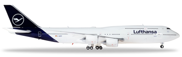 Herpa Wings 1:250 Snap Fit Boeing 747-8 Lufthansa Olympic D-abyk 611428 