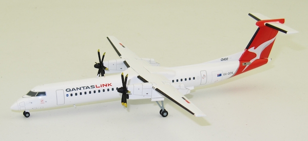 DHC8-Q400 QantasLink VH-QOK 559546