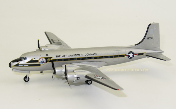 Herpa Wings 559720 Douglas DC4 / C54M US Army Air Forces, 513th A