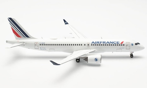 Airbus A220-300 Air France Saint-Tropez F-HZUF 571951