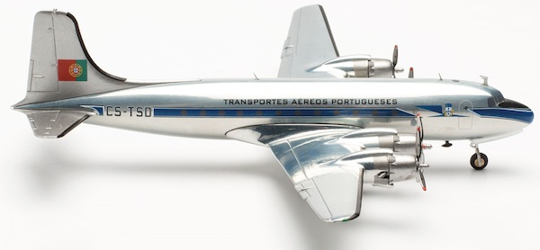 Douglas DC4 TAP Air Portugal CS-TSD 572453