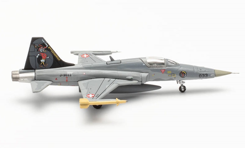 Herpa Wings 572514 F5E Tiger II Swiss Air Force Fliegerstaffel 6