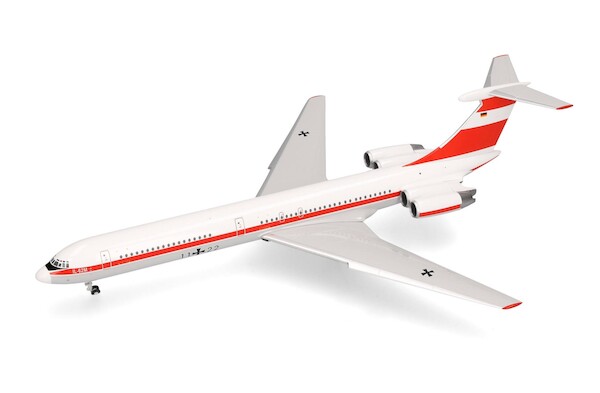 Ilyushin IL62M Luftwaffe Flugbereitschaft 11+22  573412