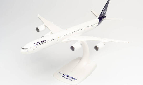 Airbus A340-600 Lufthansa "Lubeck" D-AIHF  612616