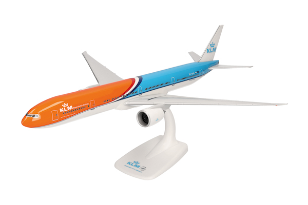 Boeing 777-300ER KLM Orange Pride, De Hoge Veluwe PH-BVA  614511