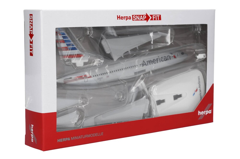 Herpa Wings 614580 Boeing 737 Max 8 American Airlines N306RC