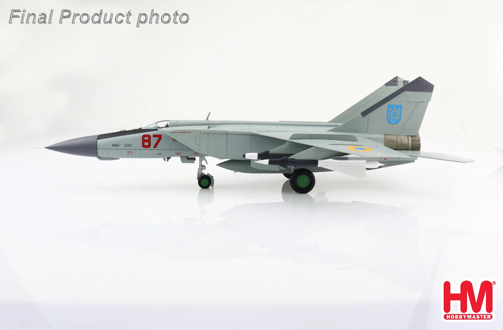 Hobbymaster HA5609 MIG-25PD Foxbat Red 87, 933rd FAR Air Defense
