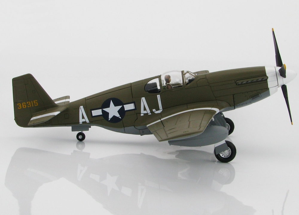 Hobbymaster HA8508 P51B Mustang USAAF, 436315 "Ding Hao", 487th