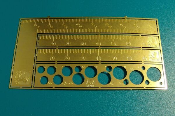 Square, rulers and circle templates HQT006