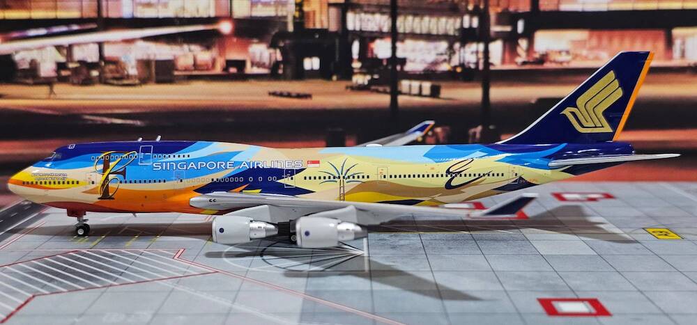 HX Models B615301 Boeing 747-400 Singapore Airlines 
