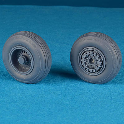 B26K Counter Invader Wheels (ICM) HMR48054