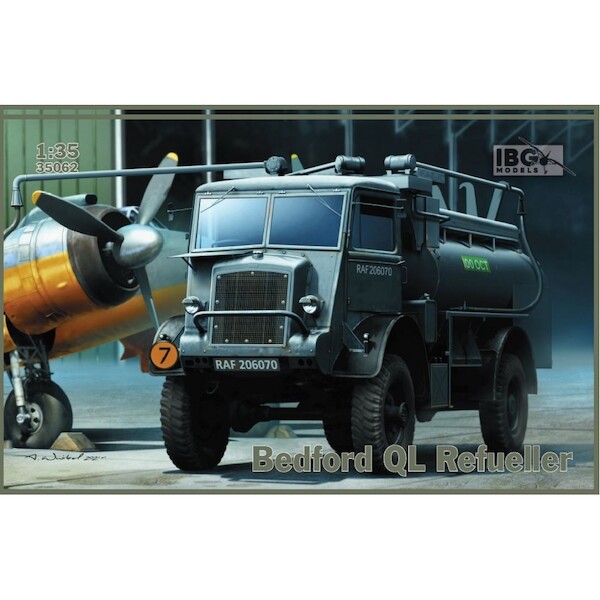 Bedford QL Refueller with booms 35062