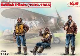British Pilots 1939-1945 (3 figures)  32105