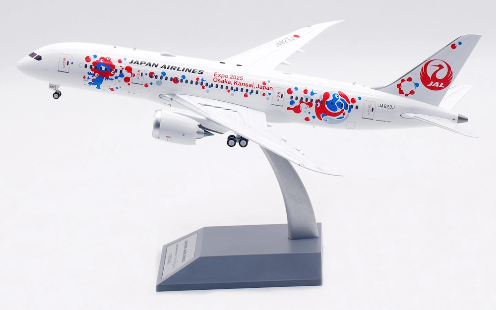 Inflight 200 B-788-823 Boeing 787-8 Dreamliner JAL, Japan