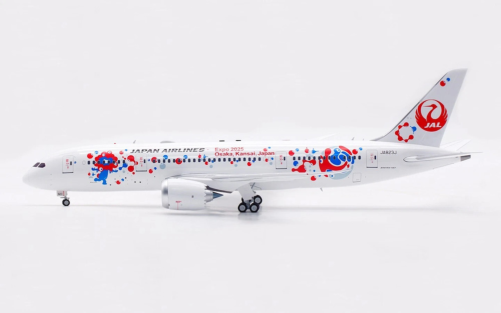 Inflight 200 B-788-823 Boeing 787-8 Dreamliner JAL, Japan